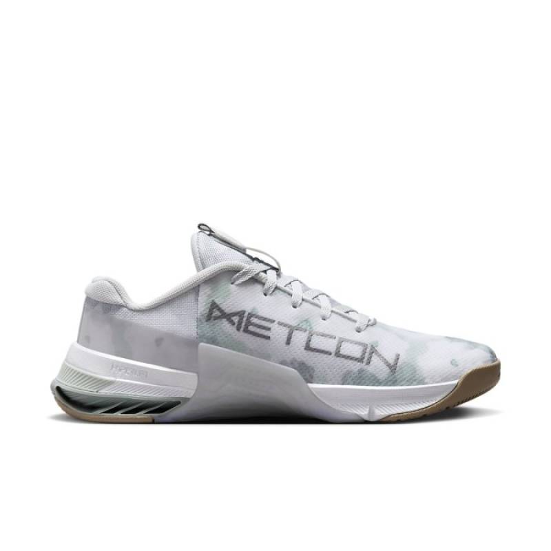 Woman Shoes Nike Metcon 8 - photon dust