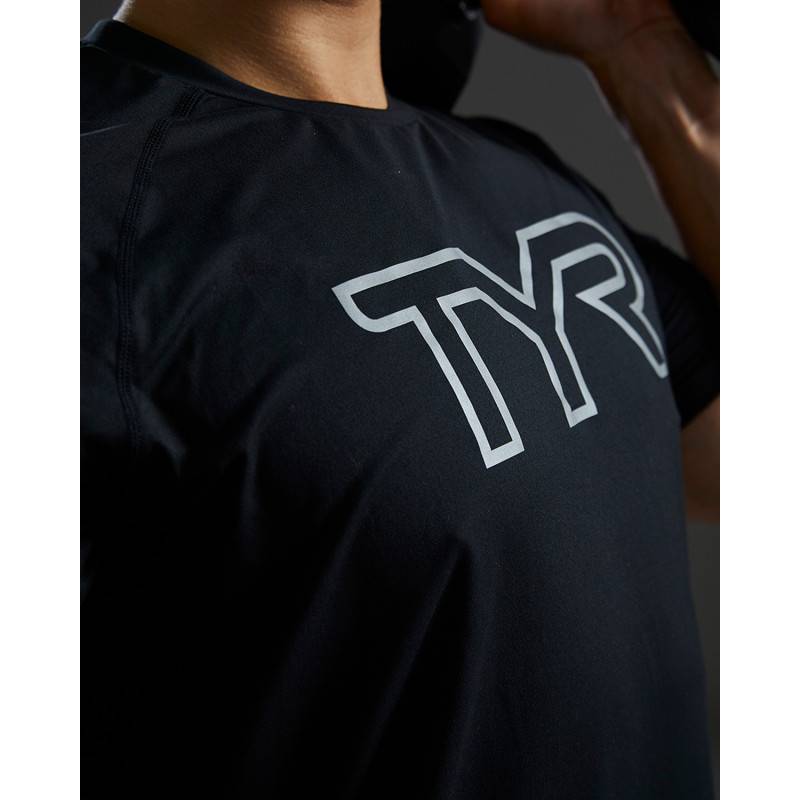 Man T-Shirt TYR Raglan black