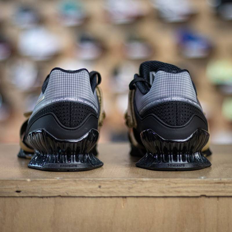 Vzpěračské boty Nike Romaleos 4 - black/metallic gold