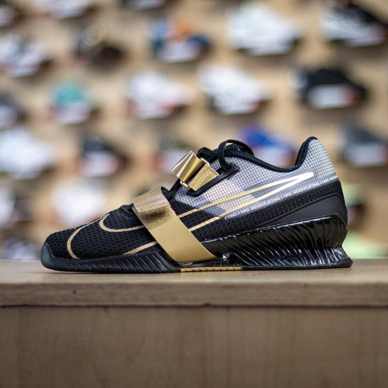 Vzpěračské boty Nike Romaleos 4 - black/metallic gold