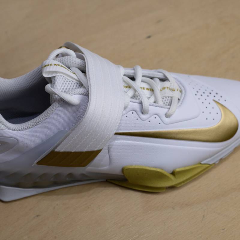 Weightlifting Shoes Nike Savaleos - white gold