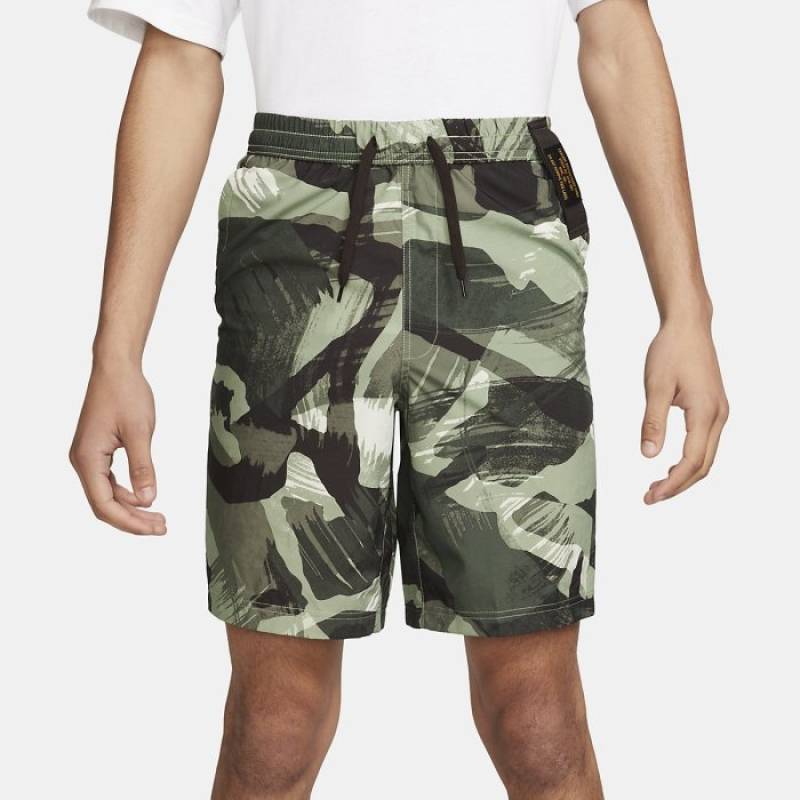 Nike Form Universal Shorts für Männer - camo
