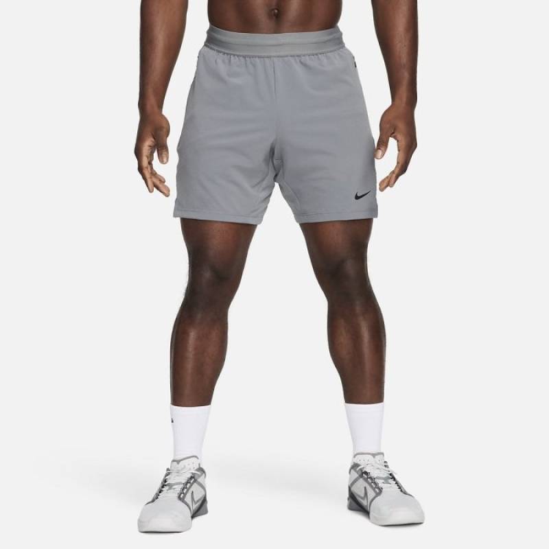 Man Shorts Nike Flex Rep Dri-fit - grau