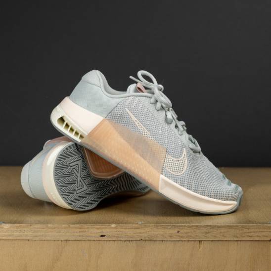 Nike Metcon 9 - šedo růžová DZ2537-002