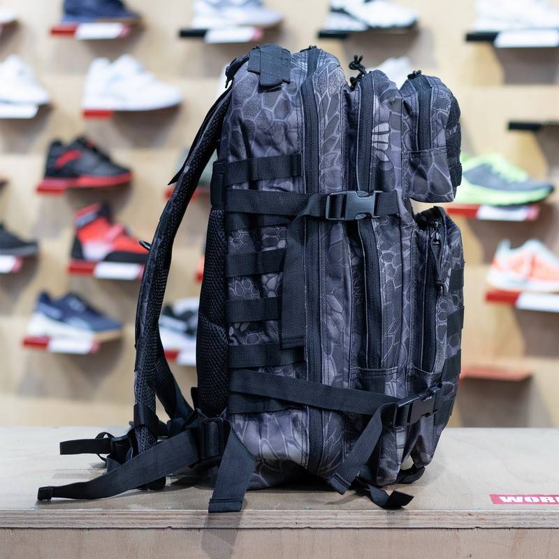 Fitness backpack WORKOUT - dark leaves reflective patch WORKOUT.EU