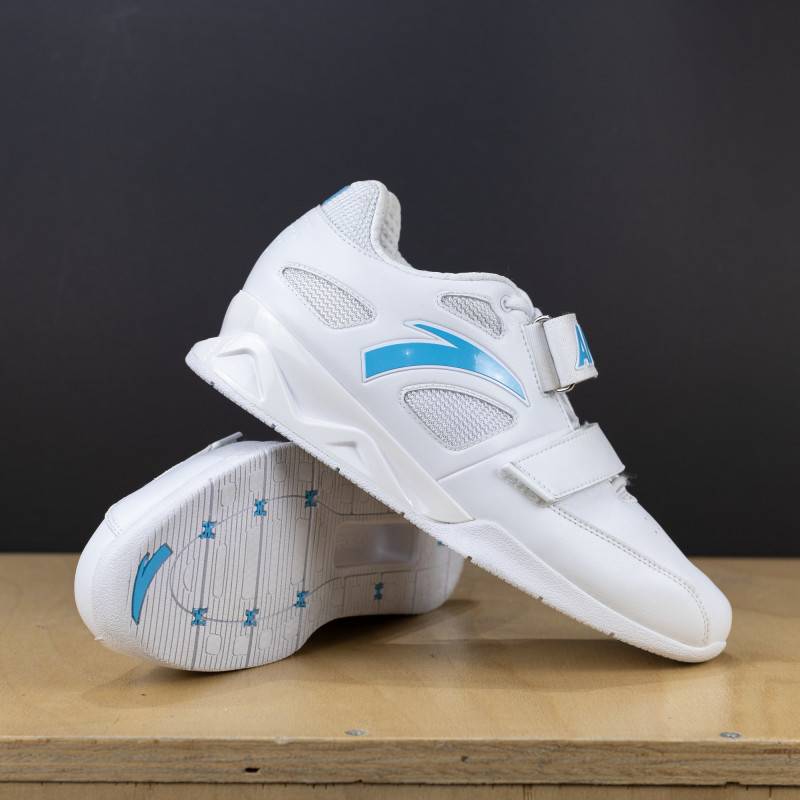 Weightlifting shoes ANTA - piece on display