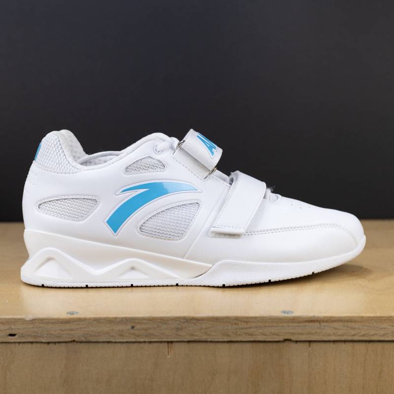 Weightlifting shoes ANTA - piece on display