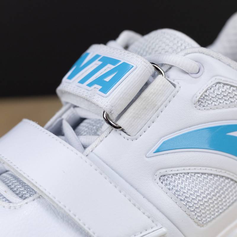 Weightlifting shoes ANTA - piece on display