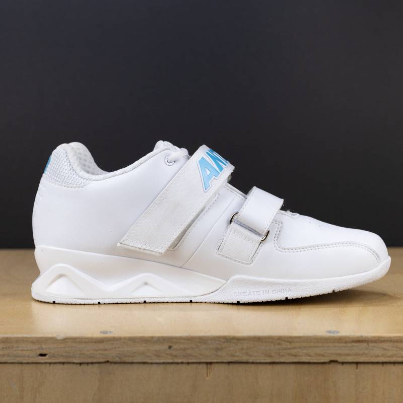 Weightlifting shoes ANTA - piece on display