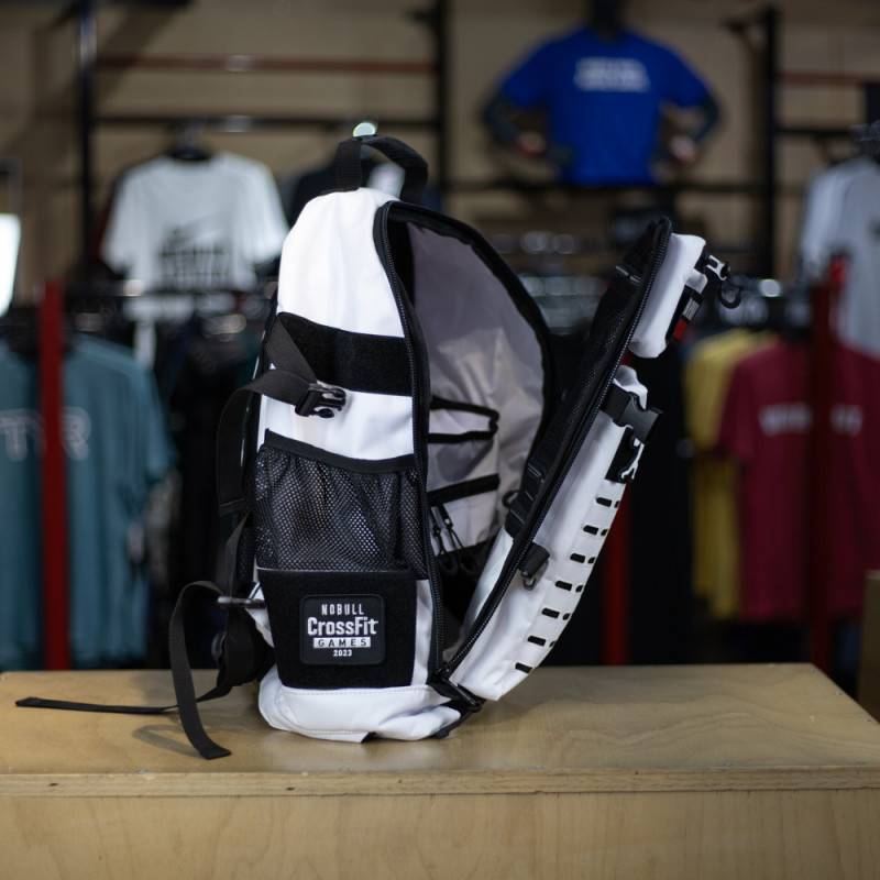 Fitness batoh WORKOUT - 30 l - bílá