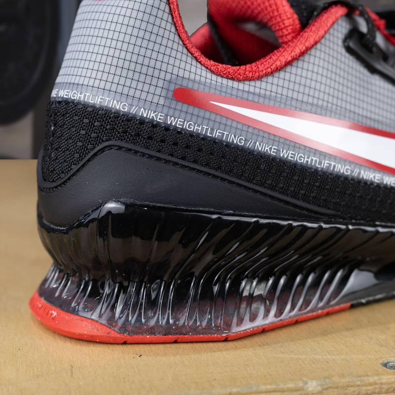 Scarpe da sollevamento pesi Nike Romaleos 4 - rosso/nero