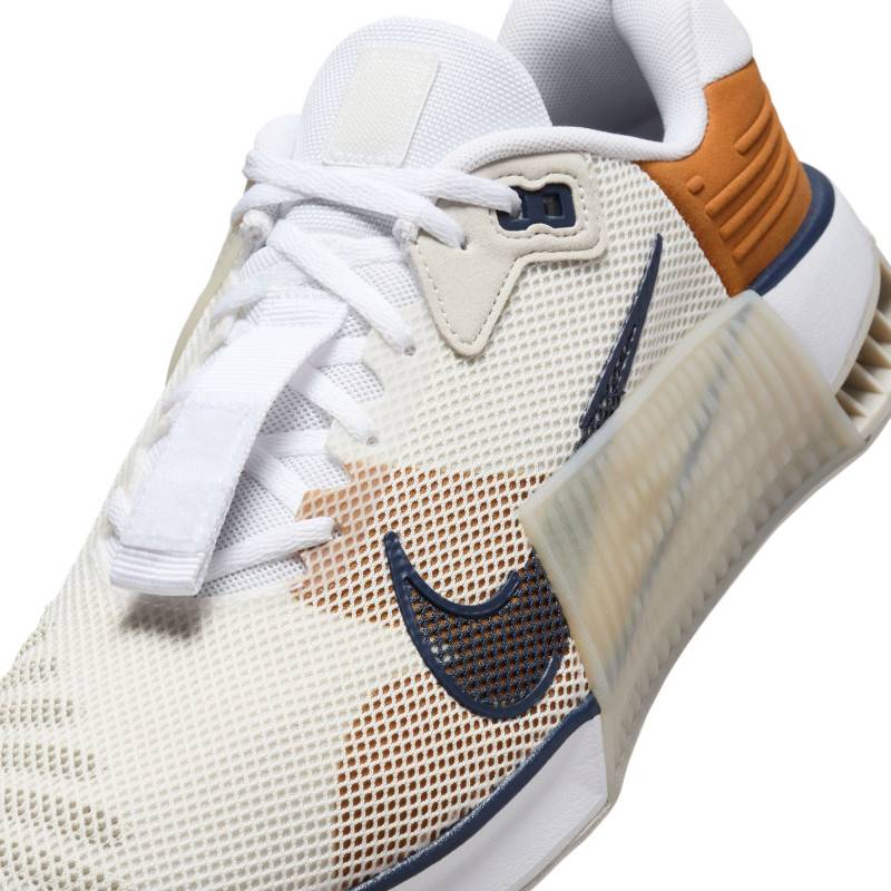 Mens CrossFit Shoes Nike Metcon 9 AMP - White/Brown