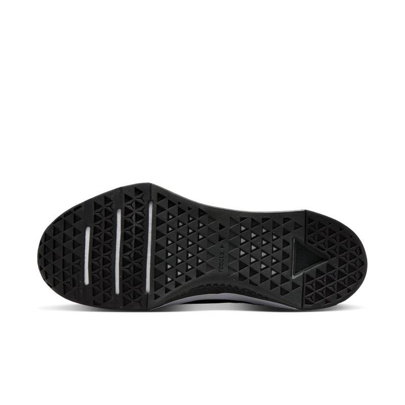 Mens CrossFit Shoes Nike Metcon 10 - black and white