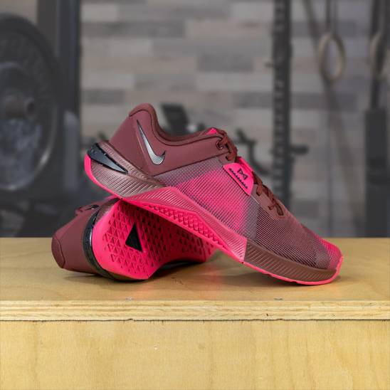Nike Metcon 10 - červená - růžová HJ1875-600