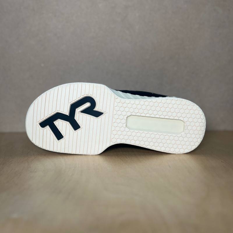 Weightlifting shoes TYR L-1 Lifter - black and white