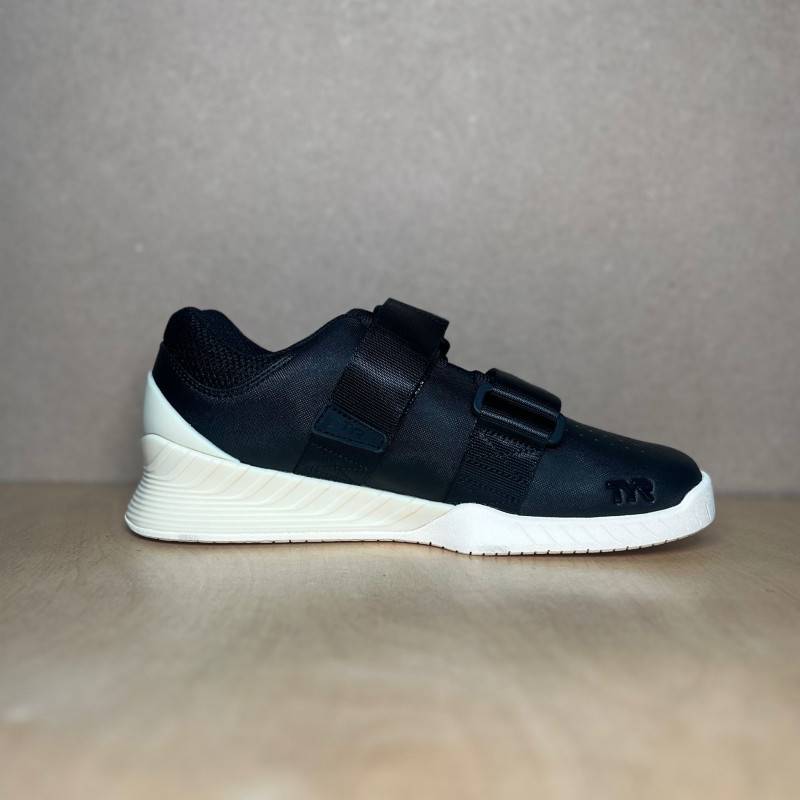 Weightlifting shoes TYR L-1 Lifter - black and white