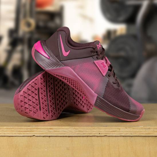 Nike Metcon 10 - červená - tmavě červená HQ2620-603