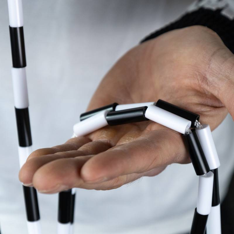 Corda per saltare con le perline WORKOUT - regolabile - nero