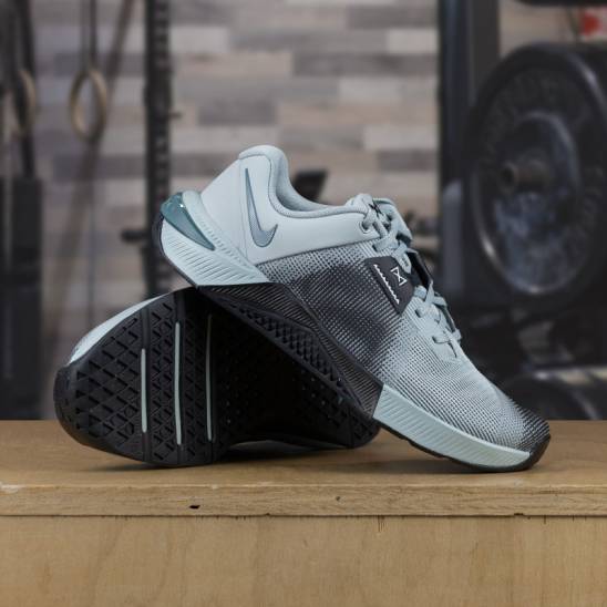 Nike Metcon 10 - šedá/matně zelená/černá HJ1875-007