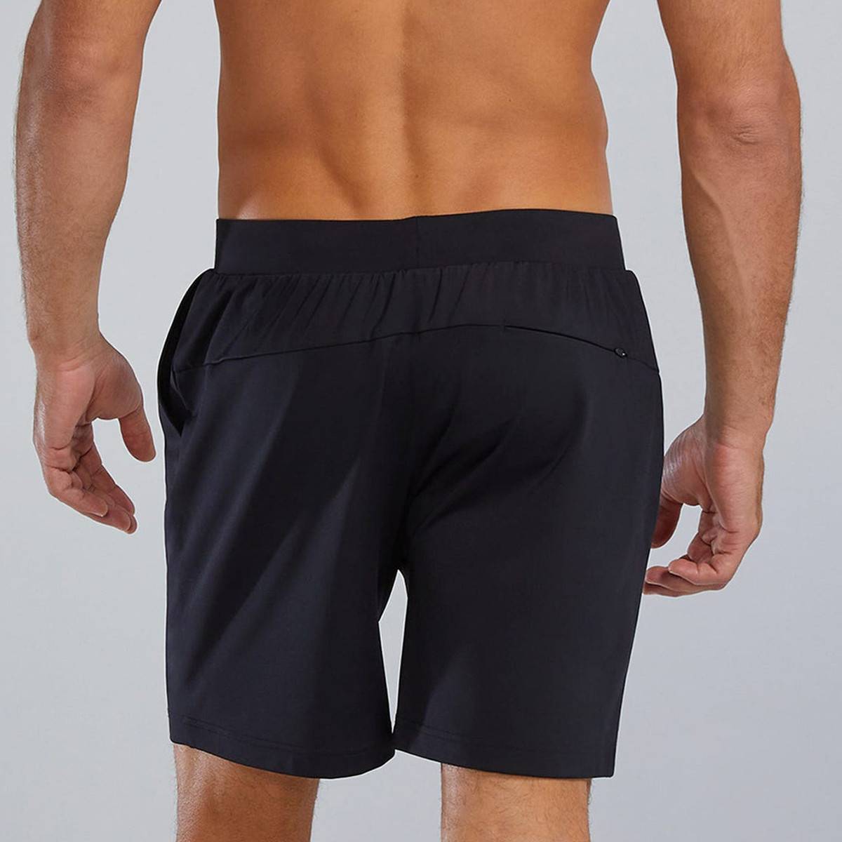 TYR Elevation 7 Herren-Shorts - schwarz