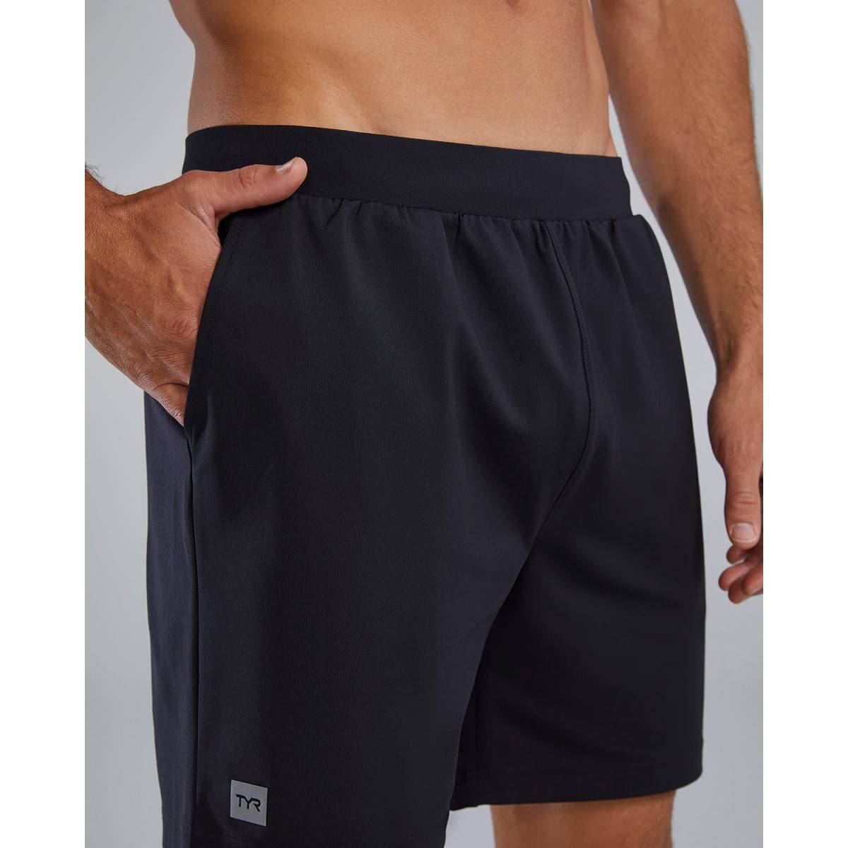 TYR Elevation 7 Herren-Shorts - schwarz