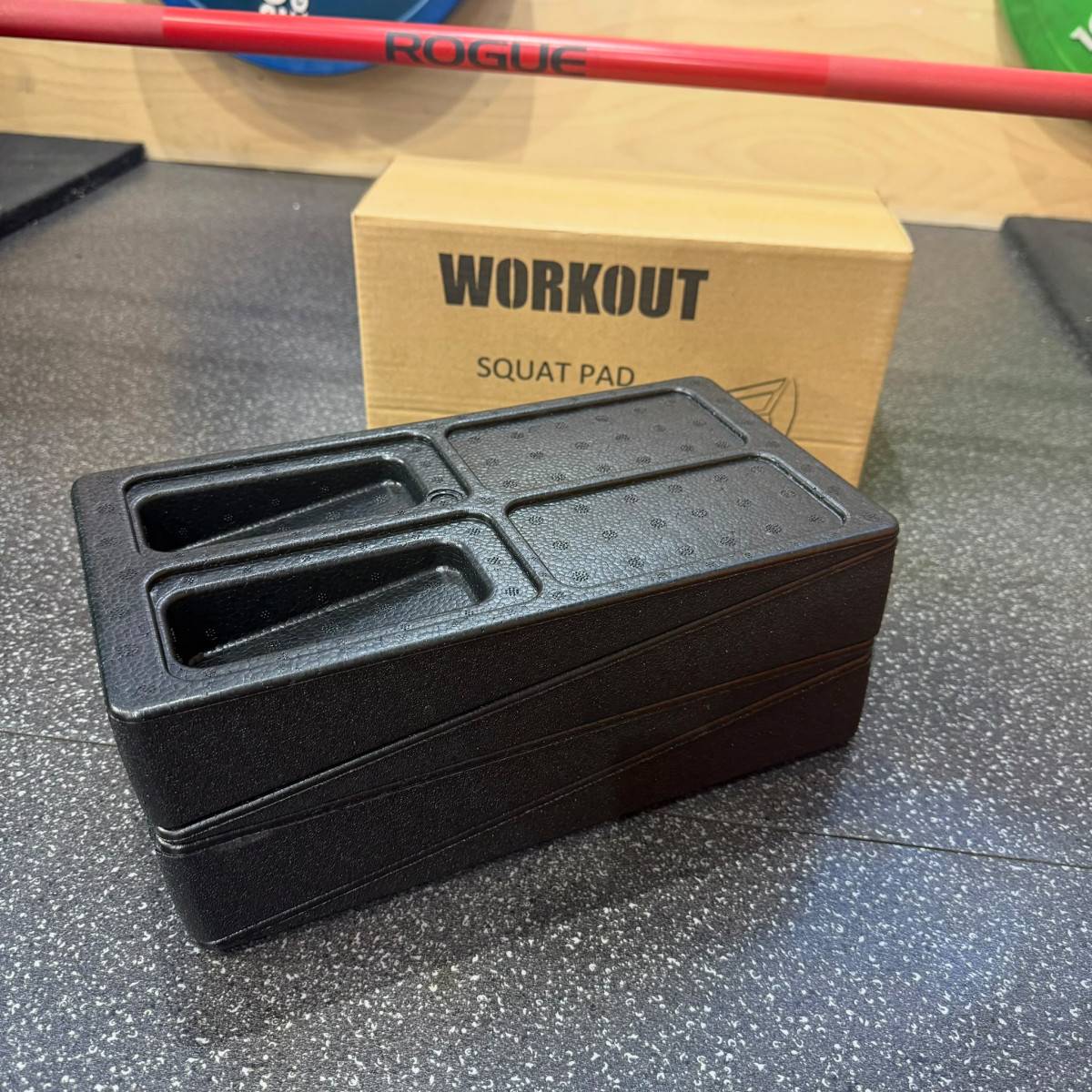 Klíny na dřep WORKOUT černé