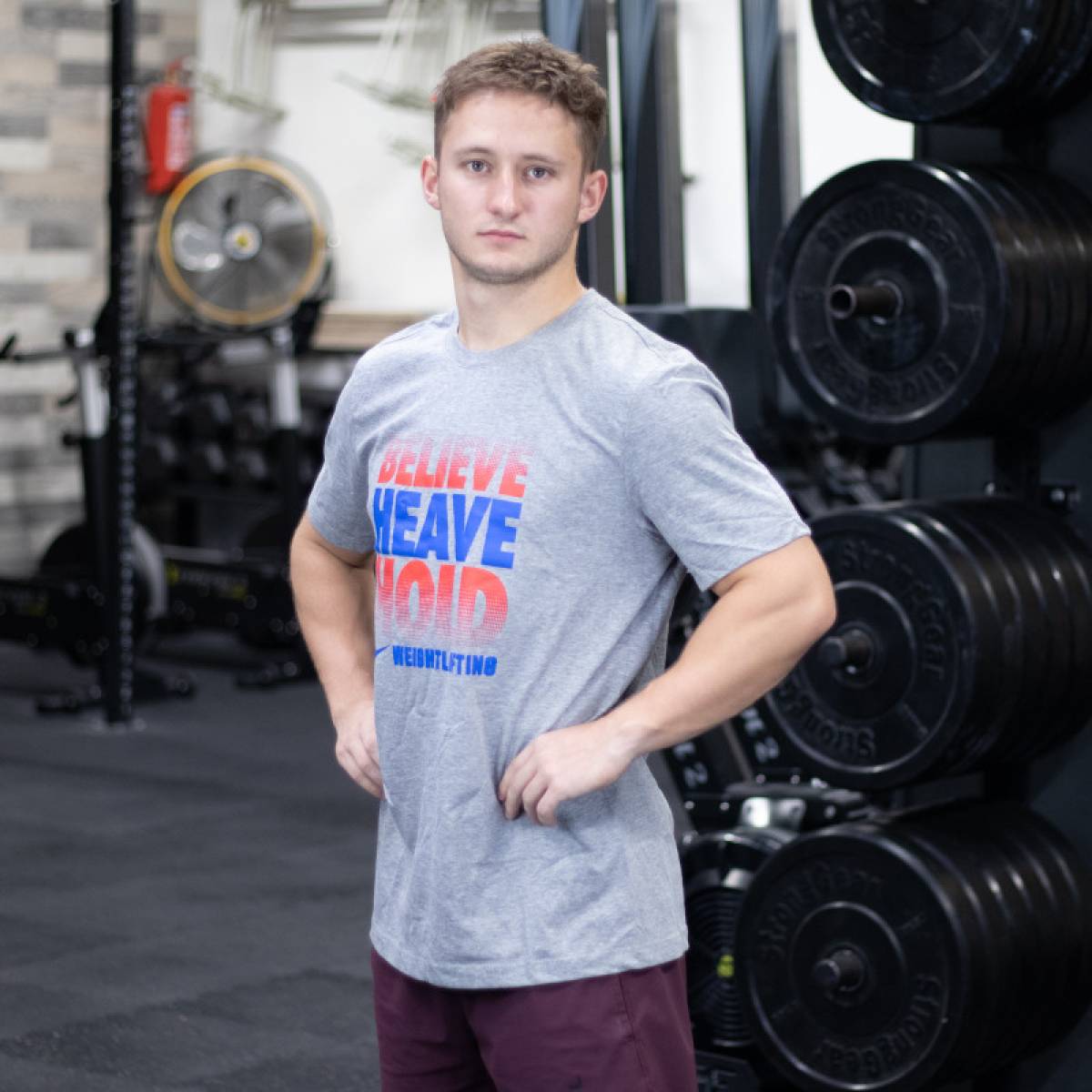 Man T-Shirt Nike Believe Heave Hold - grey light