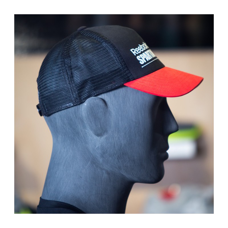 Kšiltovka Spartan Race