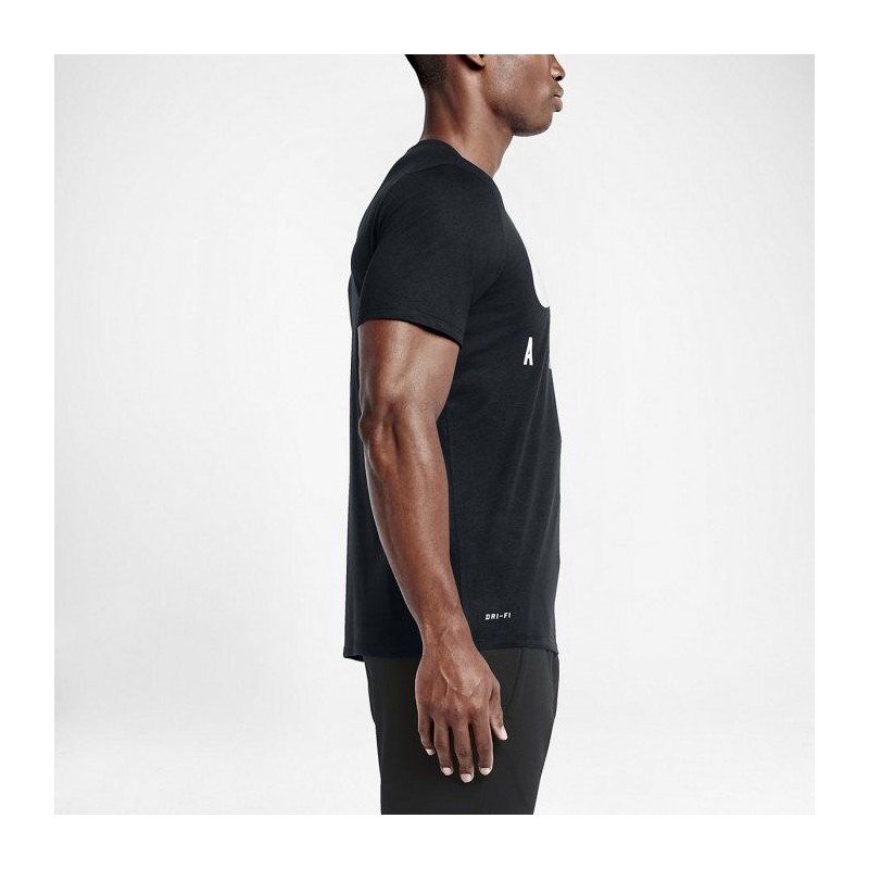 Man T-Shirt Athlete Dri-FIT Swoosh - black