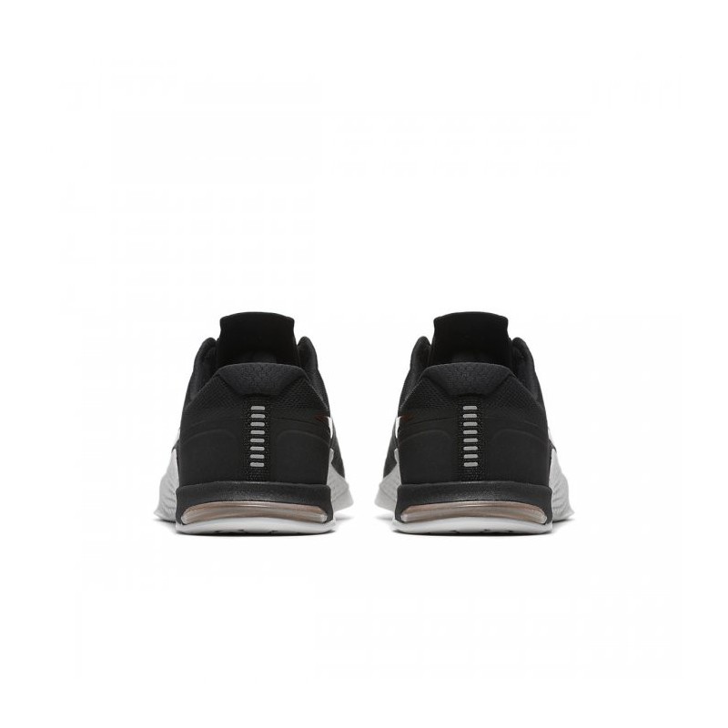 Woman Nike Metcon 2 - black-gold
